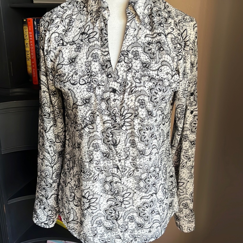 EXPRESS black and white portofino top